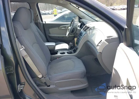 2011 Chevrolet Traverse 1Lt z USA, uszkodzony, nr VIN 1GNKRGED1BJ359820